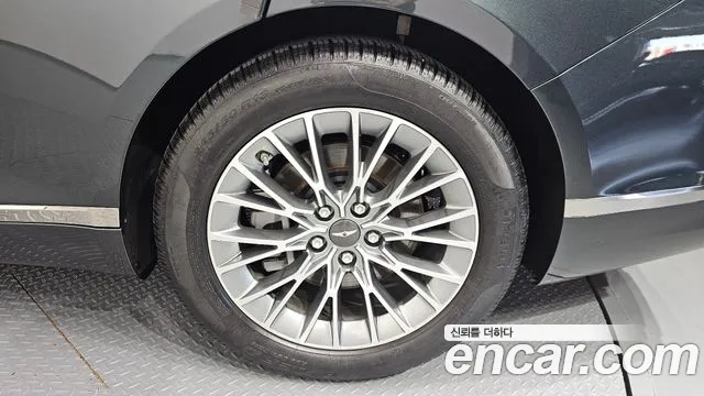 Genesis G80 Бензин 2.5 турбо AWD — Фото автомобиля 2