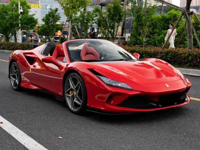 Ferrari F8 — Фото автомобиля 3