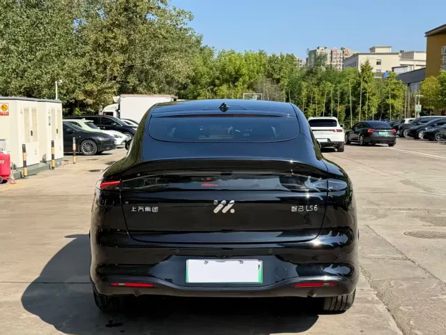 IM Motors LS6 — Фото автомобиля 4
