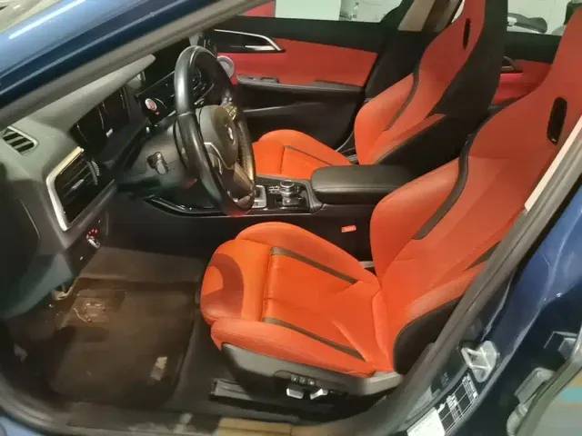 BMW 1 Series — Фото автомобиля 14
