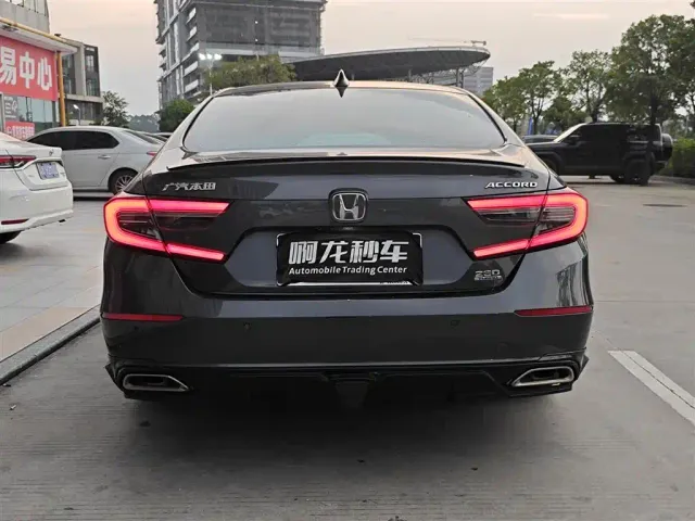 Honda Accord 2022 260TURBO Phantom Night Premium — Фото автомобиля 8