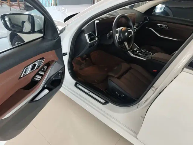 BMW 3 Series — Фото автомобиля 15