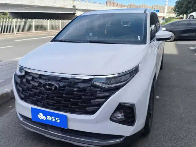 Фотография автомобиля — Hyundai Custo