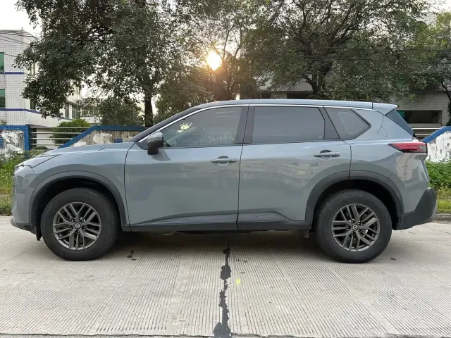 Nissan X-Trail — Фото автомобиля 4