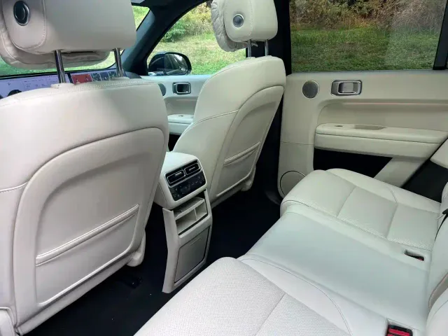Li Auto Li Auto L6 2024 Pro — Фото автомобиля 9