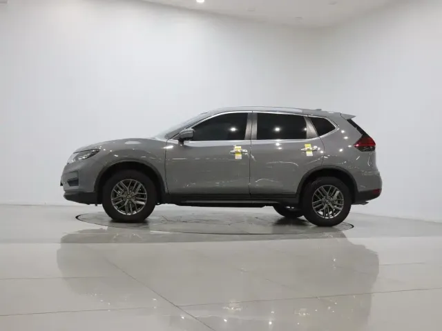 Nissan X-Trail — Фото автомобиля 8