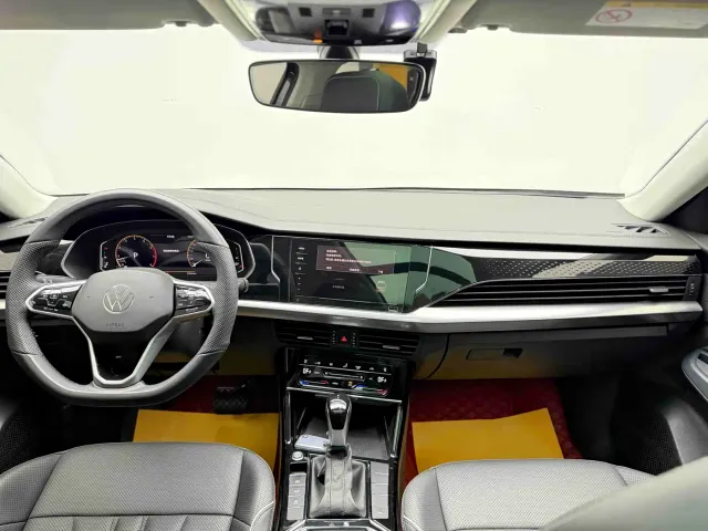 Volkswagen Passat — Фото автомобиля 8