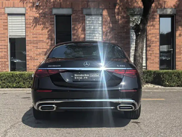 Mercedes-Benz Maybach S-Class — Фото автомобиля 12