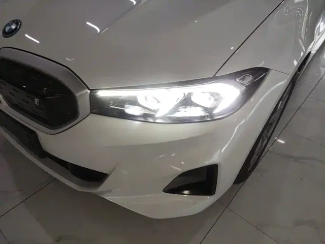 BMW i3 — Фото автомобиля 23