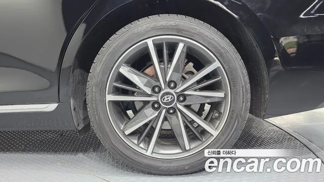 Hyundai Grandeur Новый Grandeur IG — Фото автомобиля 21