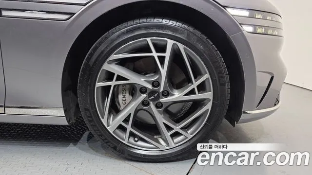 Genesis G90 Бензин 3.5 турбо AWD — Фото автомобиля 5