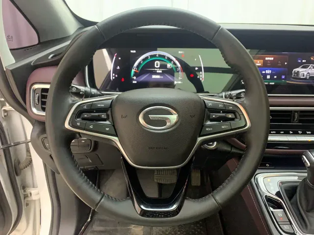GAC Trumpchi M6 — Фото автомобиля 10