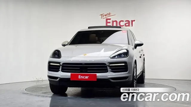 Porsche Cayenne — Фото автомобиля 3