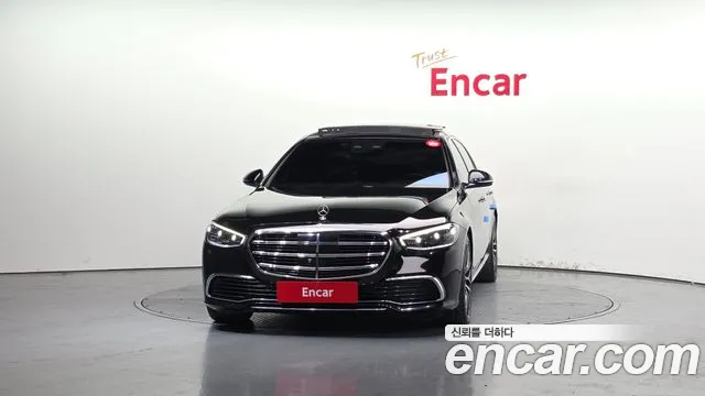 Mercedes-Benz S-Class — Фото автомобиля 3