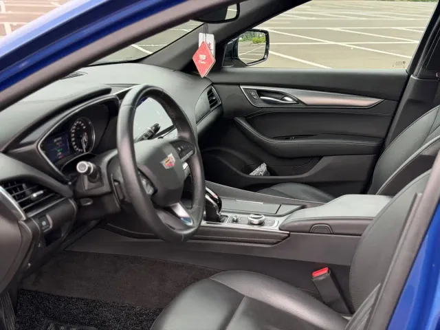 Cadillac CT5 — Фото автомобиля 5