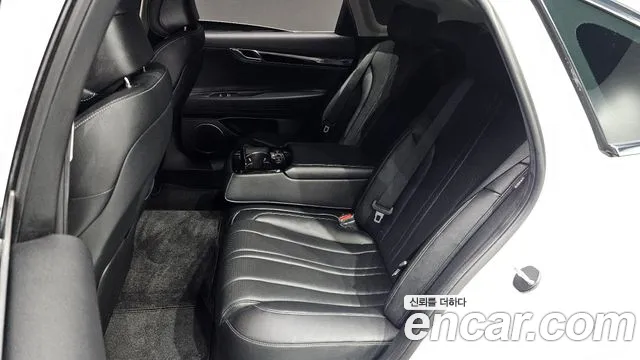 Genesis G80 Бензин 3.5 турбо AWD — Фото автомобиля 12