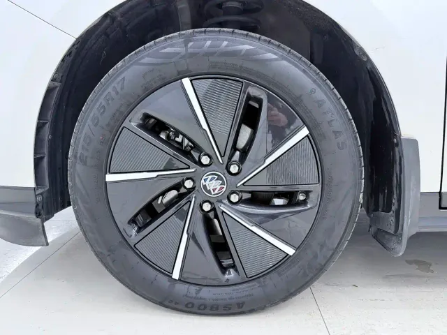 Buick Velite 6 — Фото автомобиля 18