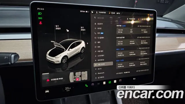 Tesla Model Y — Фото автомобиля 8