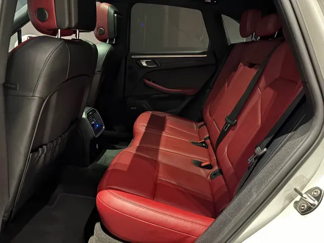 Porsche Macan — Фото автомобиля 17