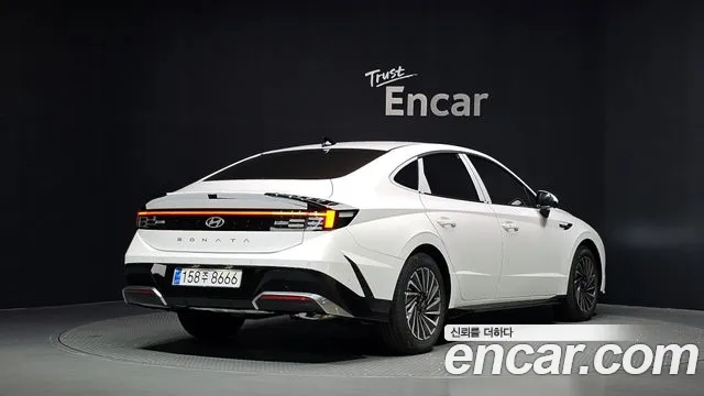 Hyundai Sonata Exclusive — Фото автомобиля 2