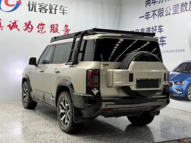 BYD FangChengBao Leopard 8 — Фото автомобиля 16