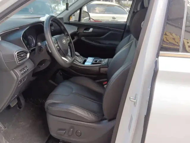 Hyundai Santa Fe — Фото автомобиля 9