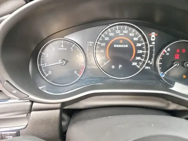 Mazda Axela — Фото автомобиля 8