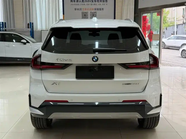 BMW X1 — Фото автомобиля 5