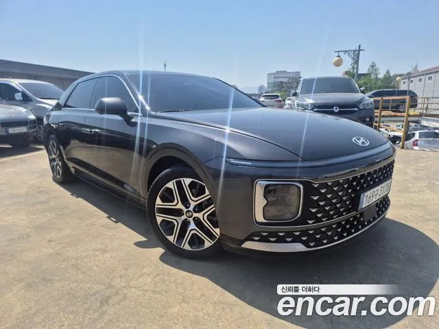 Hyundai Grandeur Grandeur (GN7) 2.5 Бензин 2WD — Фото автомобиля 3