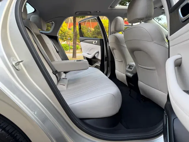 Geely Galaxy Stellar 6 — Фото автомобиля 15