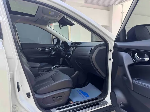 Nissan X-Trail — Фото автомобиля 10
