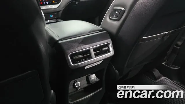KG_Mobility_Ssangyong Rexton Rexton Arena Дизель 2.2 4WD — Фото автомобиля 27