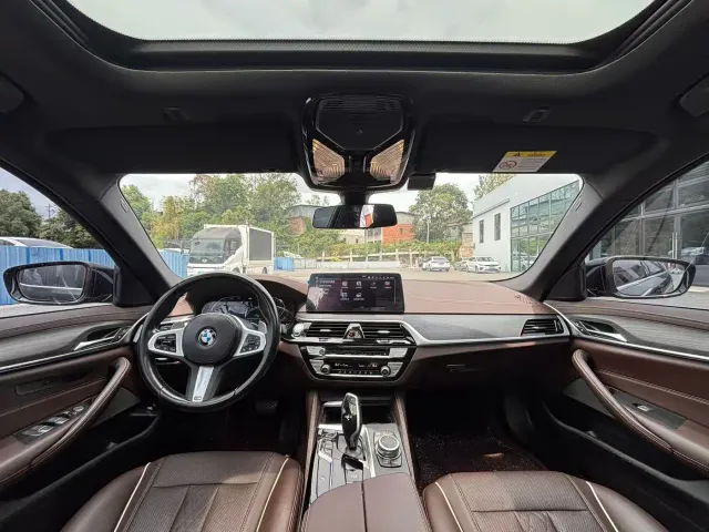 BMW 5 Series — Фото автомобиля 7