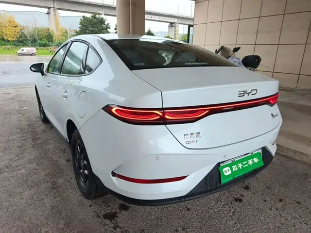 BYD Qin PLUS — Фото автомобиля 4