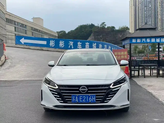 Nissan Teana — Фото автомобиля 2