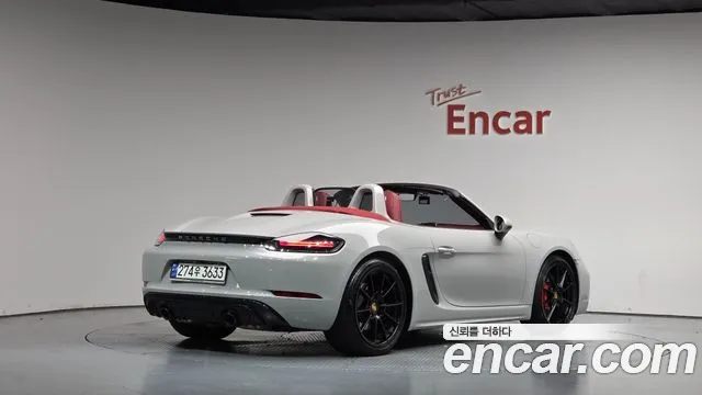 Porsche 718 — Фото автомобиля 2