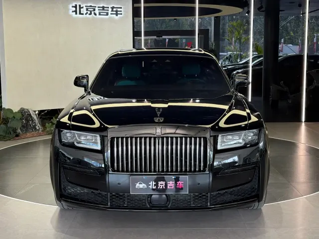 Rolls-Royce Ghost — Фото автомобиля 3