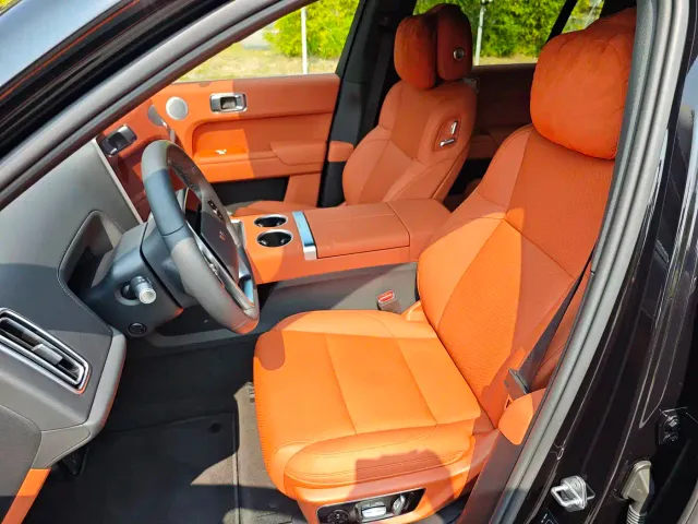 Li Auto L7 — Фото автомобиля 12