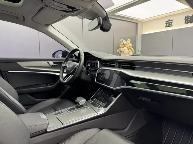 Audi A6L — Фото автомобиля 5