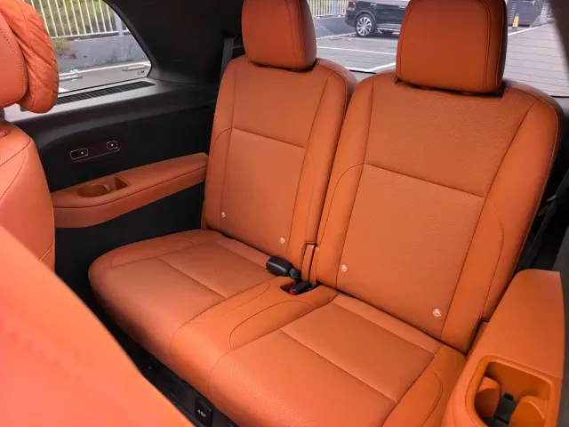Li Auto L9 — Фото автомобиля 11