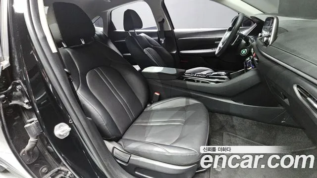 Hyundai Sonata Sonata (DN8) 2.0 LPG(Для проката) — Фото автомобиля 26
