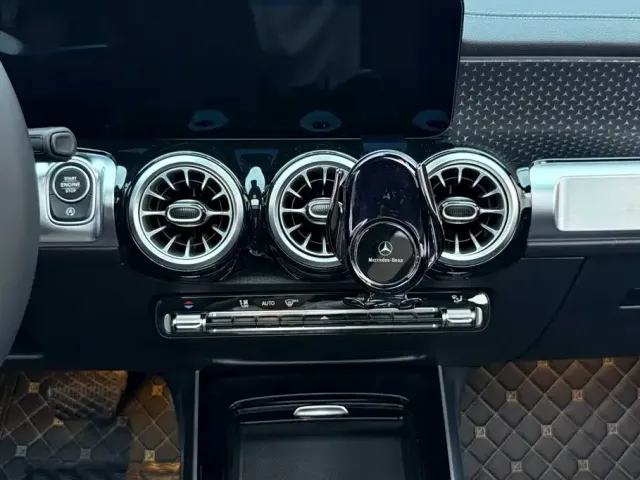 Mercedes-Benz GLB-Class — Фото автомобиля 11