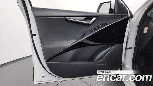 Kia Niro The All New Niro — Фото автомобиля 13