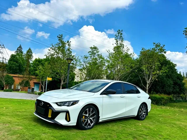 Фотография автомобиля — GAC Trumpchi Emkoo