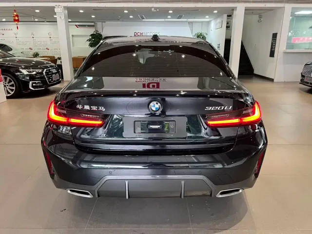 BMW 3 Series — Фото автомобиля 5