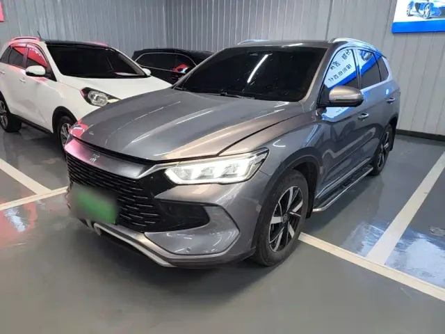 Фотография автомобиля — BYD Song Pro