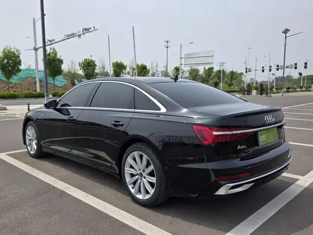 Audi A6L — Фото автомобиля 9