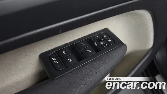 Вольво XC40 B4 Ultimate Bright — Фото автомобиля 30