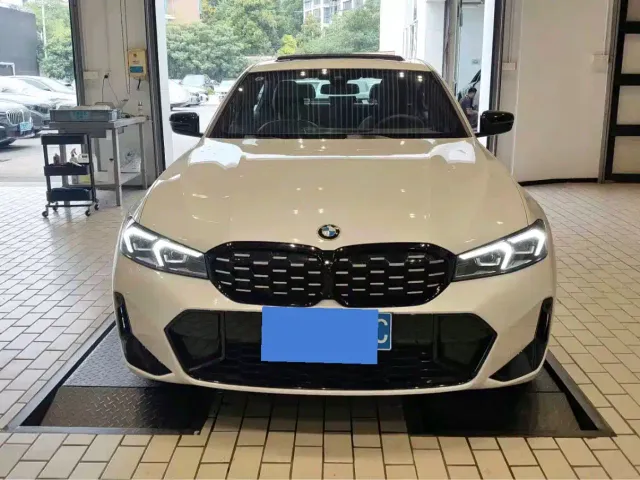 BMW 3 Series — Фото автомобиля 2