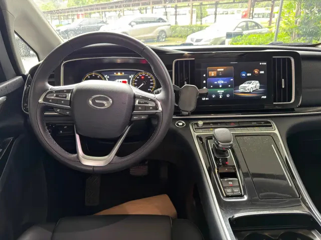 GAC Trumpchi M8 — Фото автомобиля 7